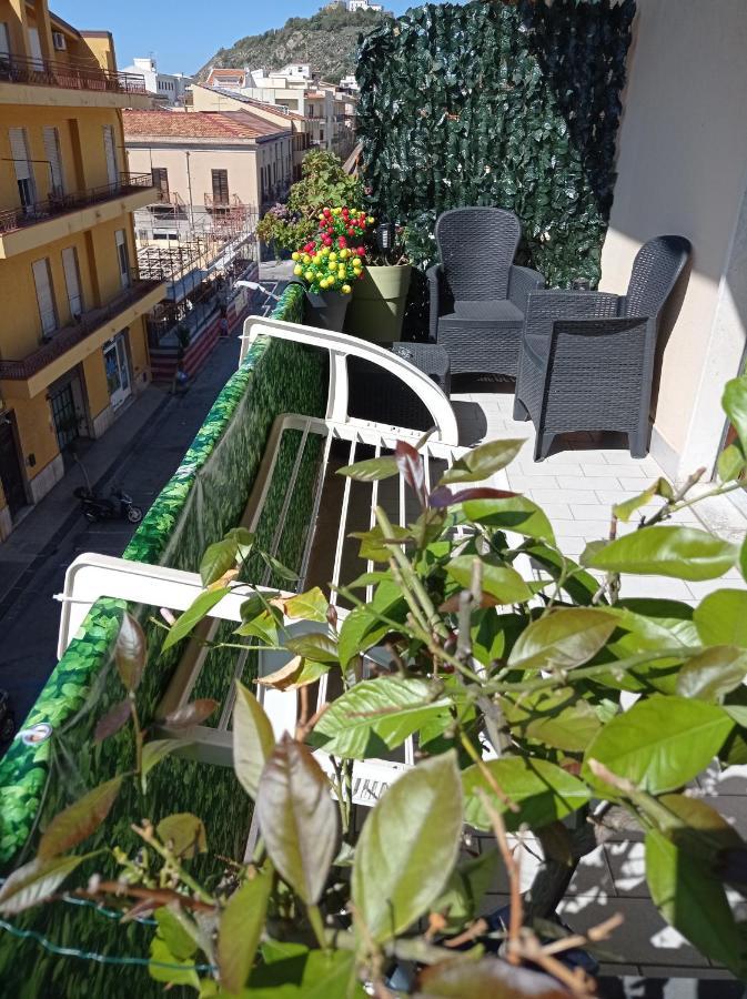 B&B Del Centro Capo dʼOrlando Екстериор снимка