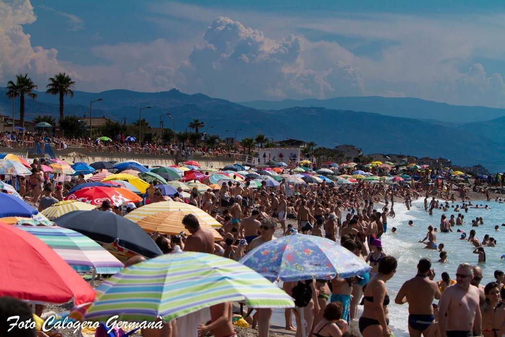 B&B Del Centro Capo dʼOrlando Екстериор снимка
