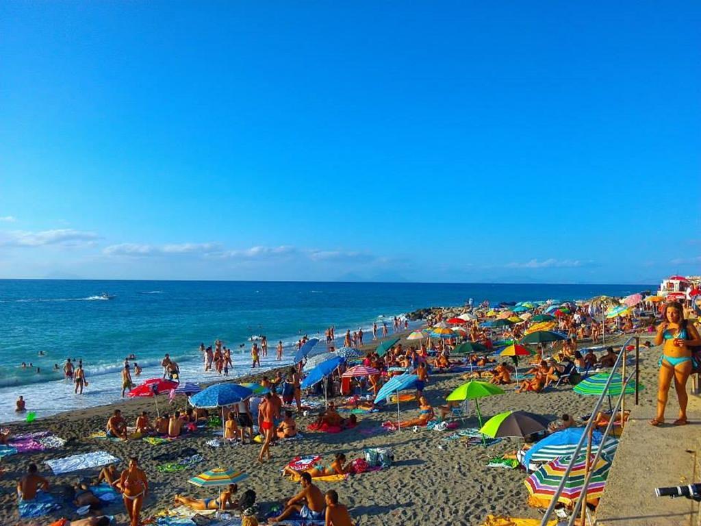 B&B Del Centro Capo dʼOrlando Екстериор снимка