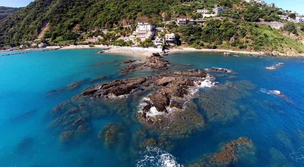 B&B Del Centro Capo dʼOrlando Екстериор снимка